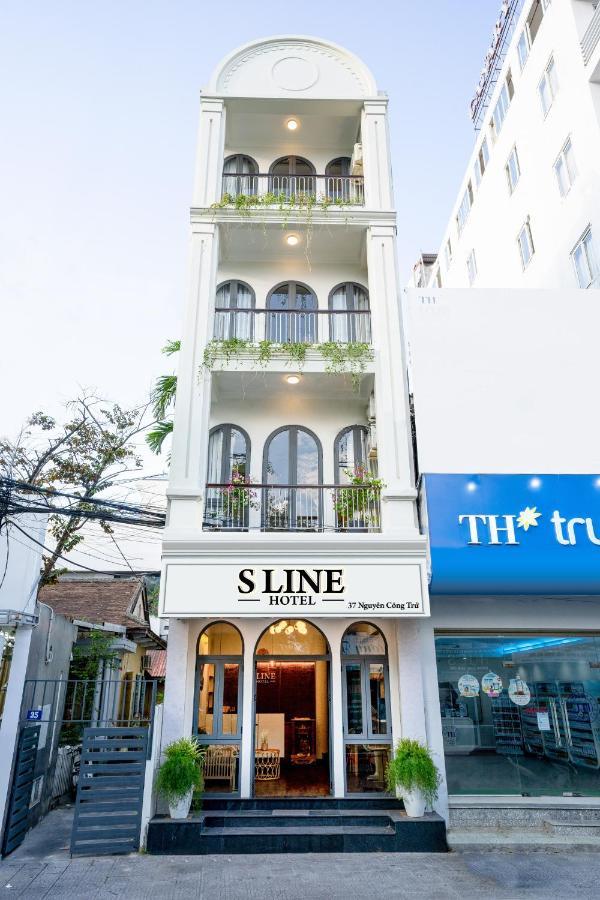 Sline Hotel Hue Exteriör bild